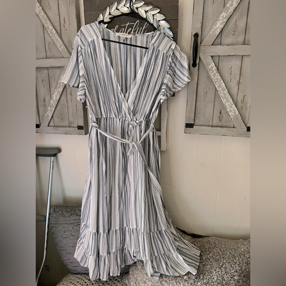 Size L dress super comfy
